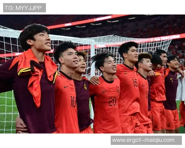 拜合拉木亮光vs汪士钦失控!熊猫杯照亮国足的未来,也照亮了裂缝 拜合拉木亮光vs汪士钦失控!熊猫杯照亮国足的未来,也照亮了裂缝